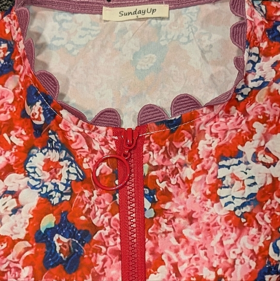 Sunday Up Zip Up Pink Red Blue Floral Boho Knee Length Mini Dress Small NWOT - Picture 2 of 7